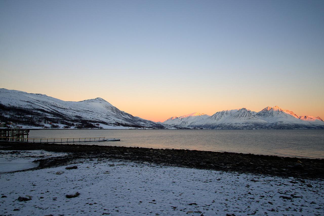 Arctic Panorama Lodge Uloybukta ภายนอก รูปภาพ